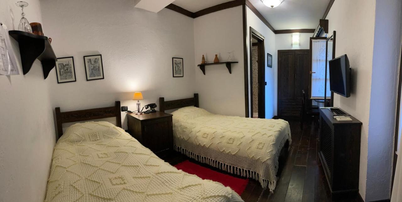 Hotel Mangalemi 베라트 외부 사진
