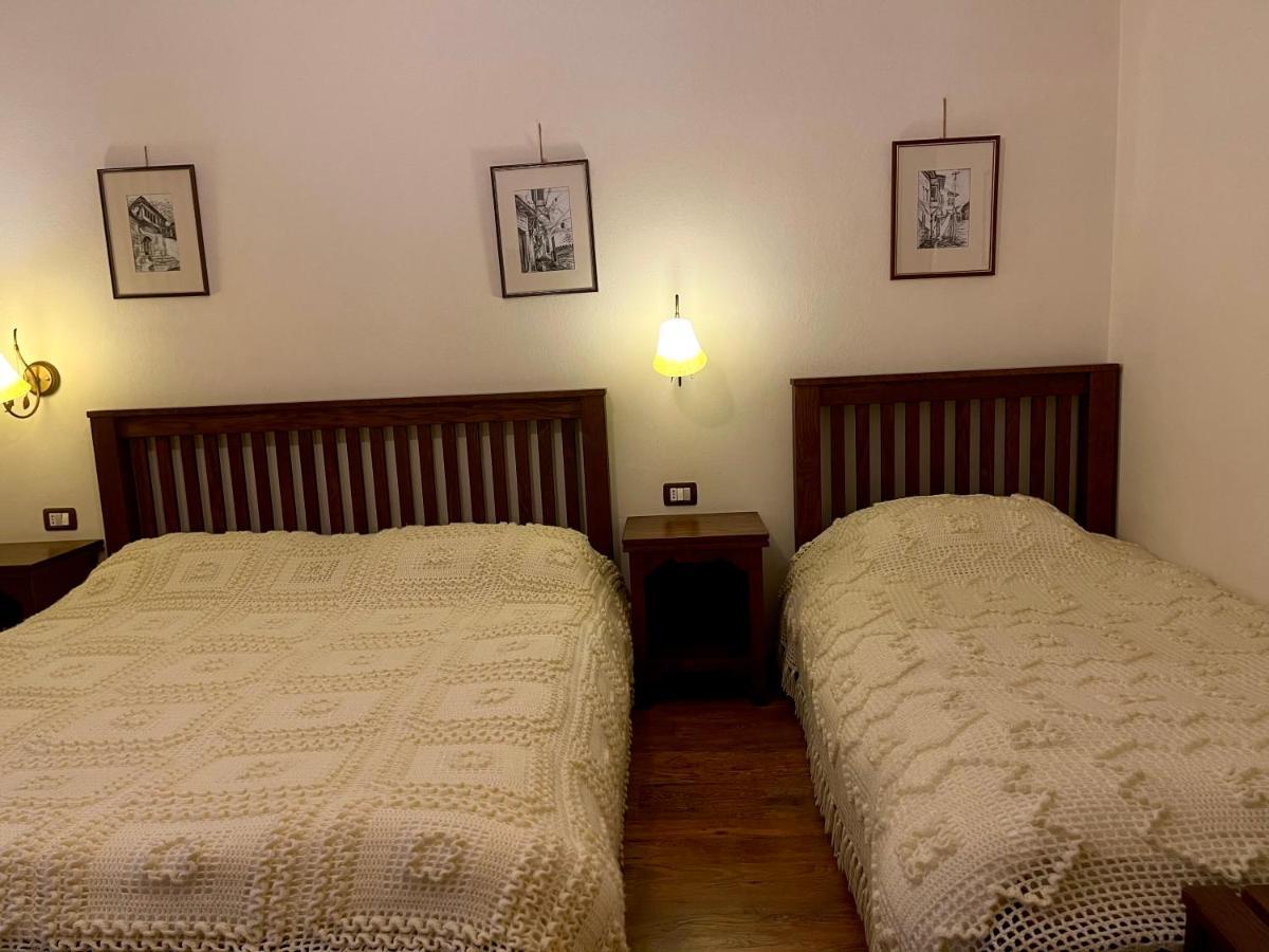 Hotel Mangalemi 베라트 외부 사진