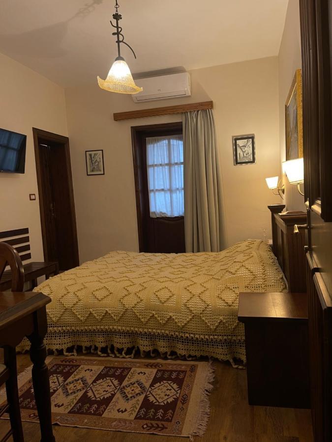 Hotel Mangalemi 베라트 외부 사진