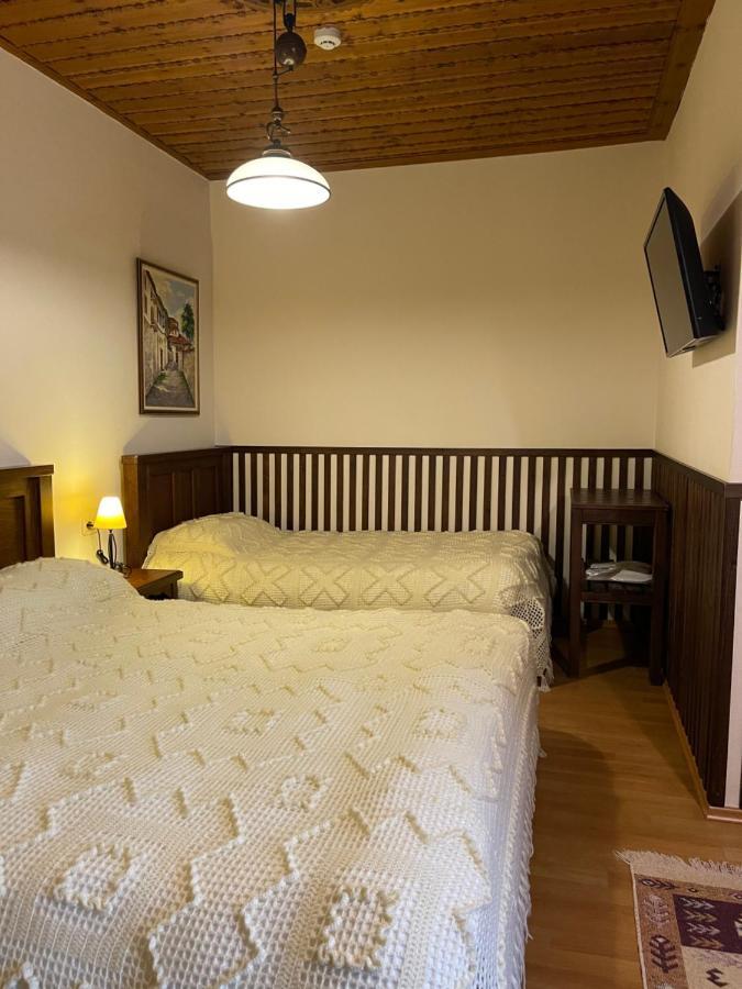 Hotel Mangalemi 베라트 외부 사진