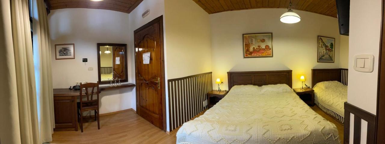 Hotel Mangalemi 베라트 외부 사진