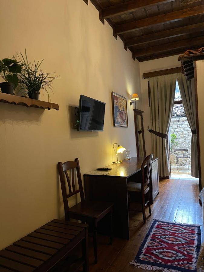 Hotel Mangalemi 베라트 외부 사진