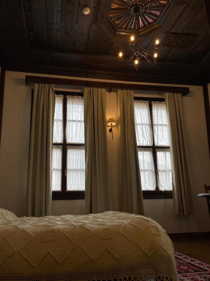Hotel Mangalemi 베라트 외부 사진