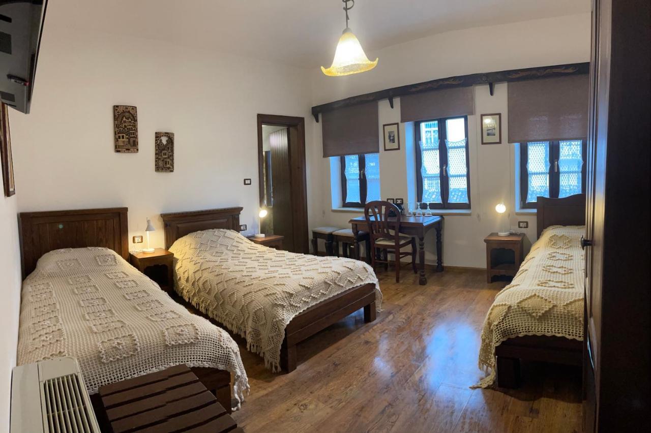 Hotel Mangalemi 베라트 외부 사진