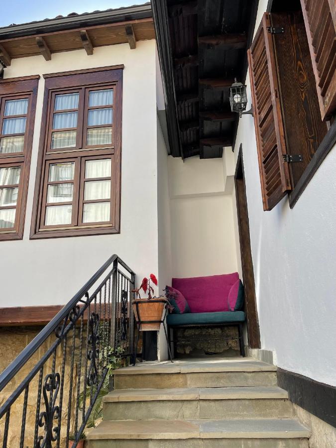 Hotel Mangalemi 베라트 외부 사진