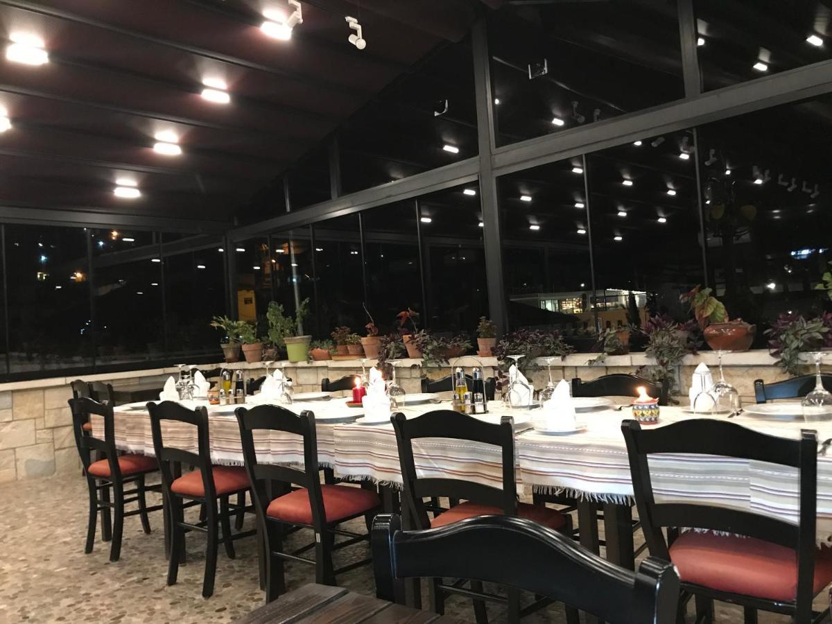 Hotel Mangalemi 베라트 외부 사진