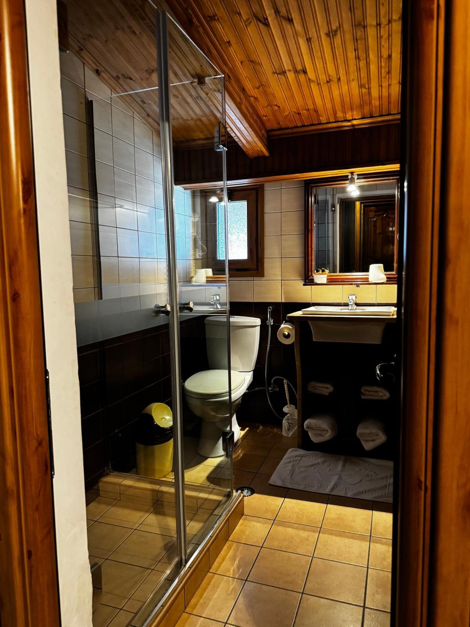 Hotel Mangalemi 베라트 외부 사진
